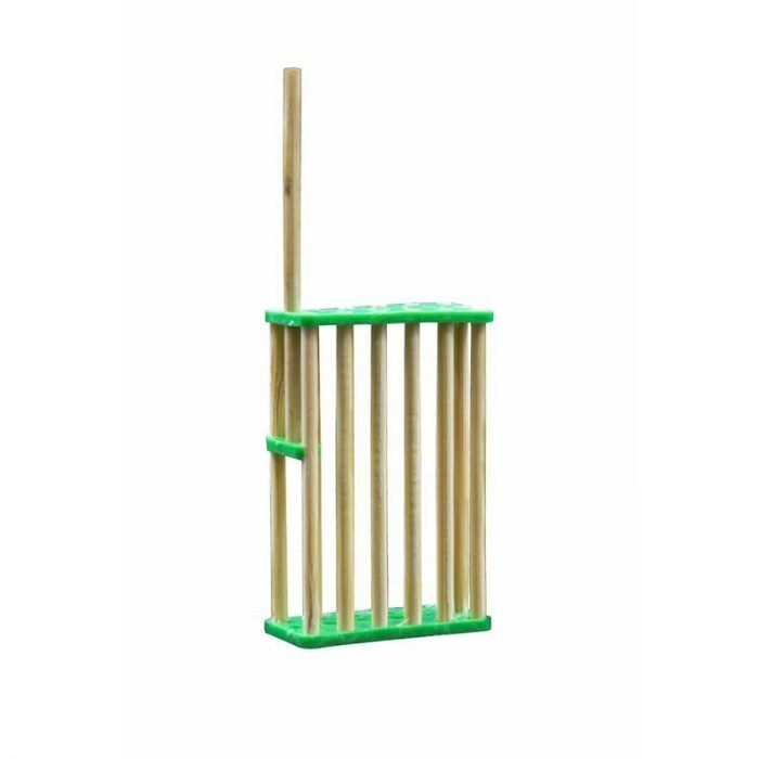 Bamboo-Queen-Bee-Cage-6