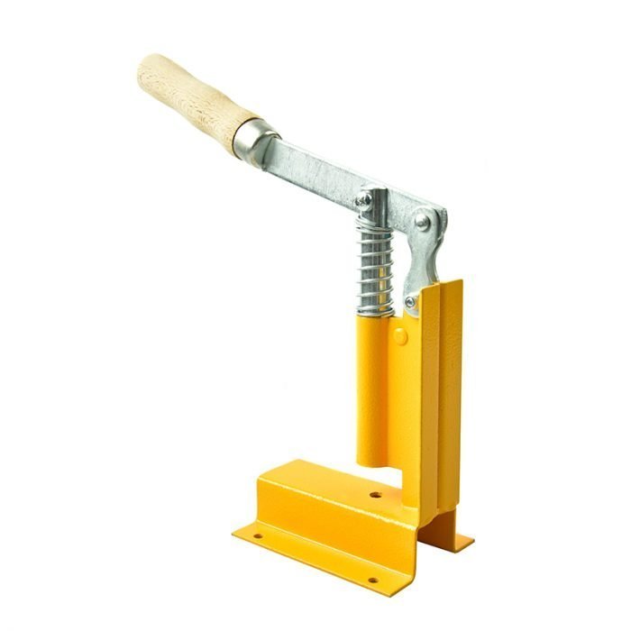 Beehive-Frame-Hole-Puncher-3